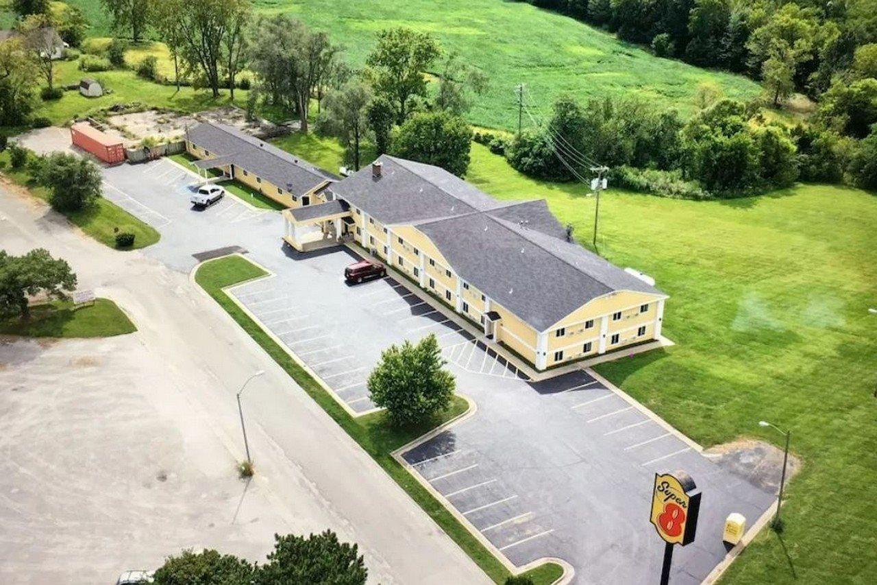 Super 8 By Wyndham Higginsville エクステリア 写真