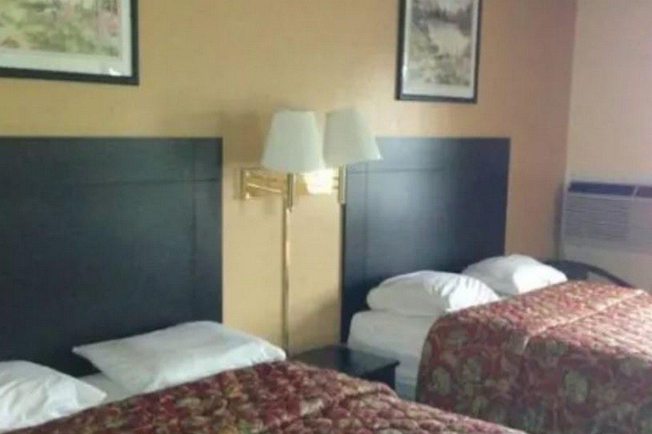 Super 8 By Wyndham Higginsville エクステリア 写真