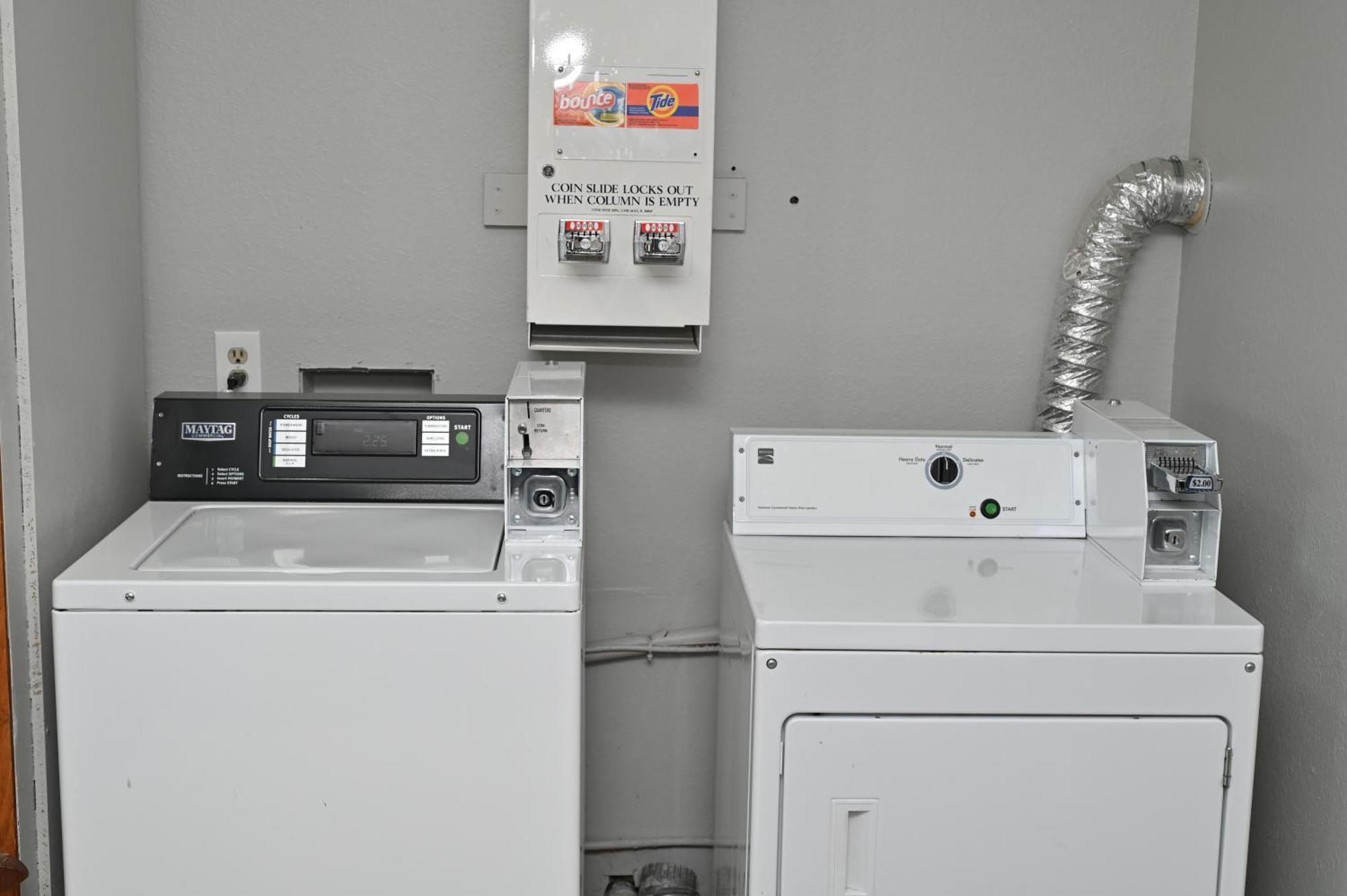 Super 8 By Wyndham Higginsville エクステリア 写真